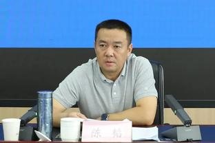 ?这TM是新秀？文班过去5场合计28次盖帽！场均数据夸张！